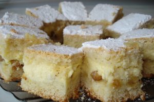 Placinta cu crema de branza