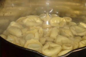 Tortellini cu ciuperci si carnaciori