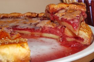 Tarta cu capsuni