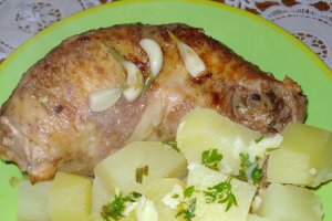 Pulpe de pui umplute cu ciuperci