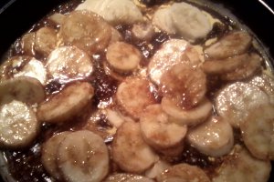 Pernute cu Banane Caramelizate