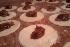 Pernute cu Banane Caramelizate