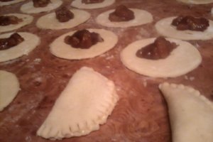 Pernute cu Banane Caramelizate