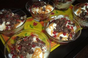 Desert racoritor cu fructe