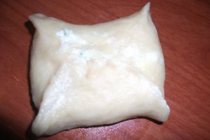 Placinte cu branza sarata