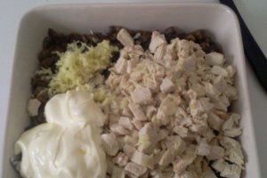 Salata de piept de pui cu ciuperci si maioneza