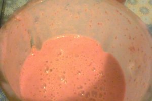 Milkshake cu cirese si zmeura
