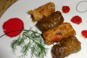 Sarmale mixte de primavara ( la vas roman)