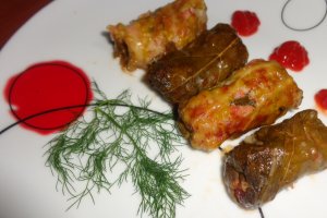 Sarmale mixte de primavara ( la vas roman)