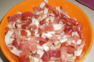 Ciorba de fasole pastai cu bacon afumat