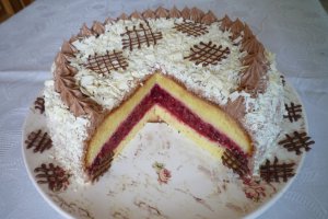 Tort de zmeura cu ciocolata in Multicooker