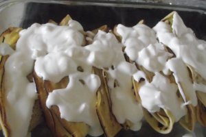 Clatite cu ricotta si spanac
