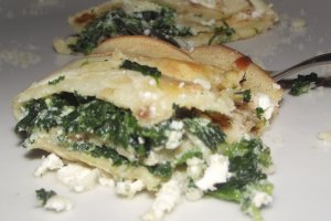 Clatite cu ricotta si spanac