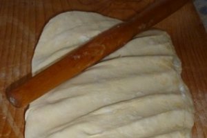 Strudel cu mere din foietaj de casa