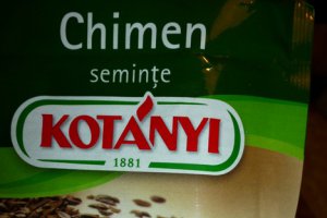 Aperitiv din foietaj de casa cu cascaval si chimen