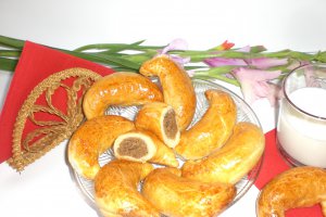 Pozsonyi kifli - Cornuri Bratislava (reteta de la Bunica mea)