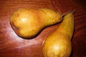 Para fiarta in vin cu sos de ciocolata