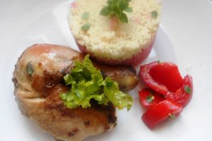 Pui la cuptor si cuscus in 2 culori