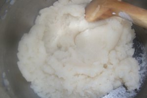 Mini ecler cu crema de vanilie