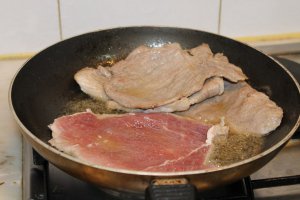 Bifanas de porc cu mustar