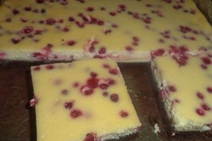 Negresa cu ricotta si strugurei rosii