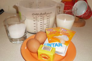Tarta cu mere si banane