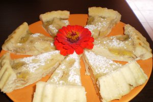 Tarta cu mere si banane