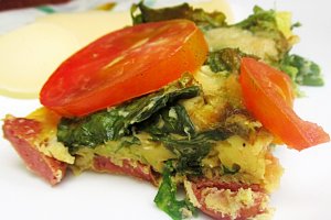 Omleta cu salata verde la cuptor