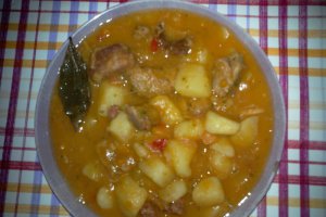 Tocanita de cartofi cu tochitura