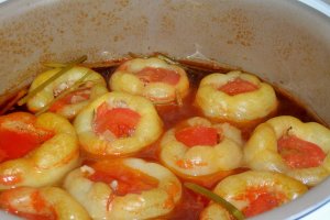 Ardei umpluti cu carne de porc