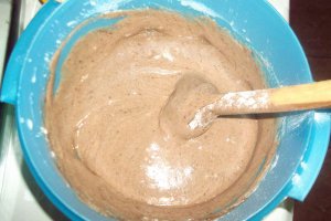 Tort cu crema de mascarpone si capsuni