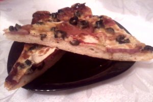 Pizza Cu Salam