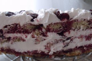 Tort cu visine si frisca