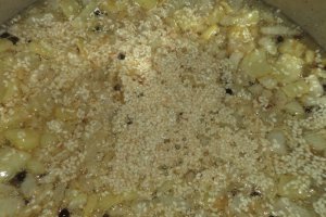 Piept de pui cu nuca de cocos / garnitura de cartofi cu susan