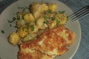 Piept de pui cu nuca de cocos / garnitura de cartofi cu susan
