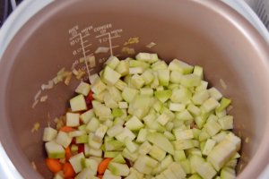 Mancare de mazare cu legume
