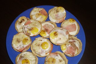 Aperitiv cu oua la cuptor
