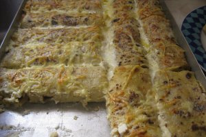 Clatite umplute cu piept de pui si ciuperci