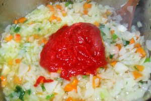 Dovlecei umpluti cu carne de pui