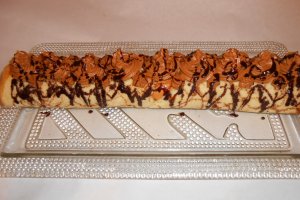 Rulada cu crema caramel si dulceata de zmeura
