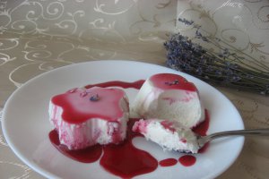 Panna cotta cu levantica