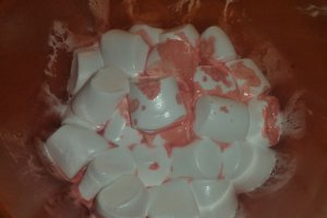 Fondant din bomboane Marshmallow