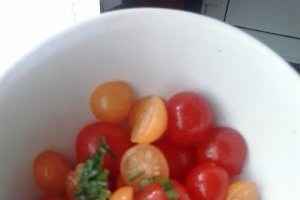 Salata de  rosii cherry