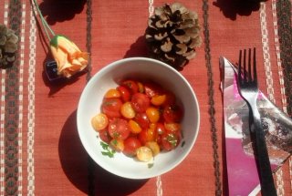 Salata de  rosii cherry
