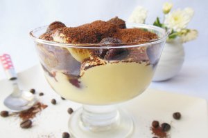 Tiramisu reţetă originală, cu visine la pahar