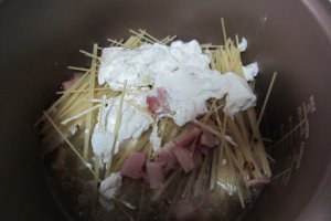 Spaghete Carbonara la Multicooker