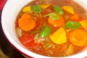 Supa cu zucchini si busuioc