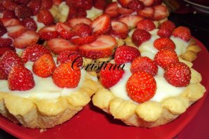 Tarte cu capsuni