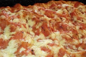 Lasagna cu carne tocata, ciolan afumat si ciuperci