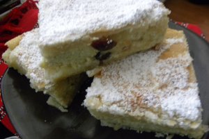 Placinta cu urda si merisoare
